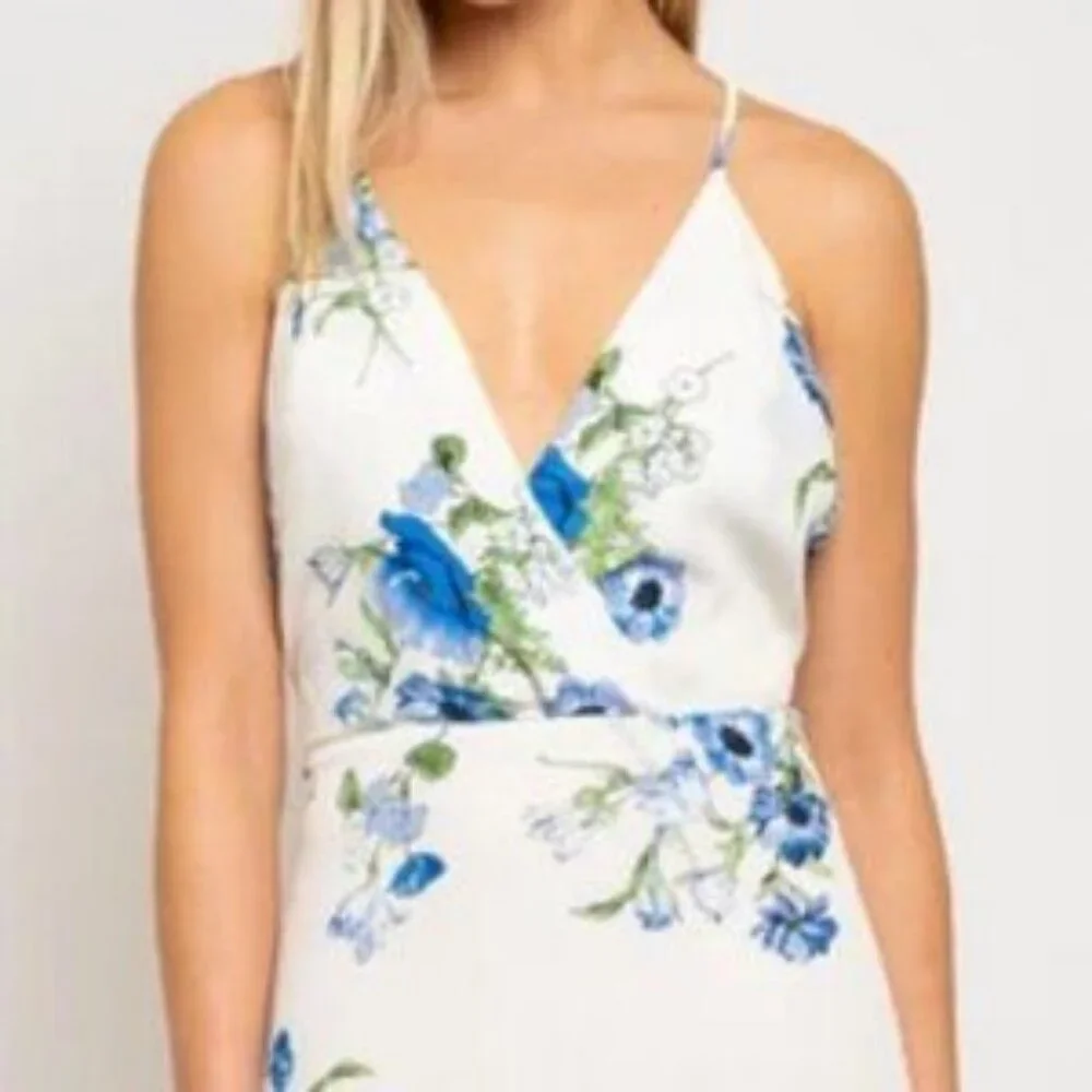 Stunning White & Blue floral Maxi Dress with slit - Picture 2 of 4